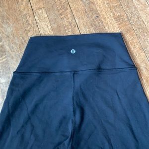 Black lululemon leggings